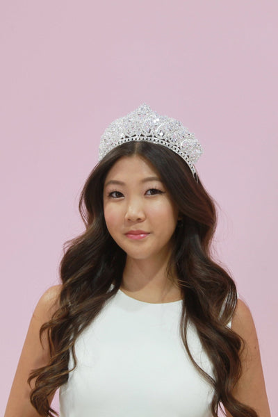 Noble Grace Crown