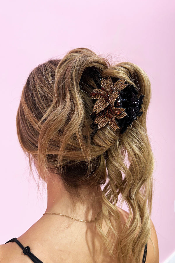 Large Floral Design Jaw Hair Jaws Soho Style