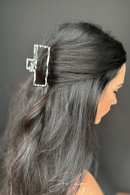 Tiger Jaws series v Hair Jaws Soho Style
