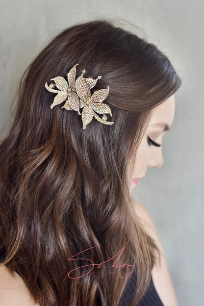 Overlap Flower Barrette Soho Style