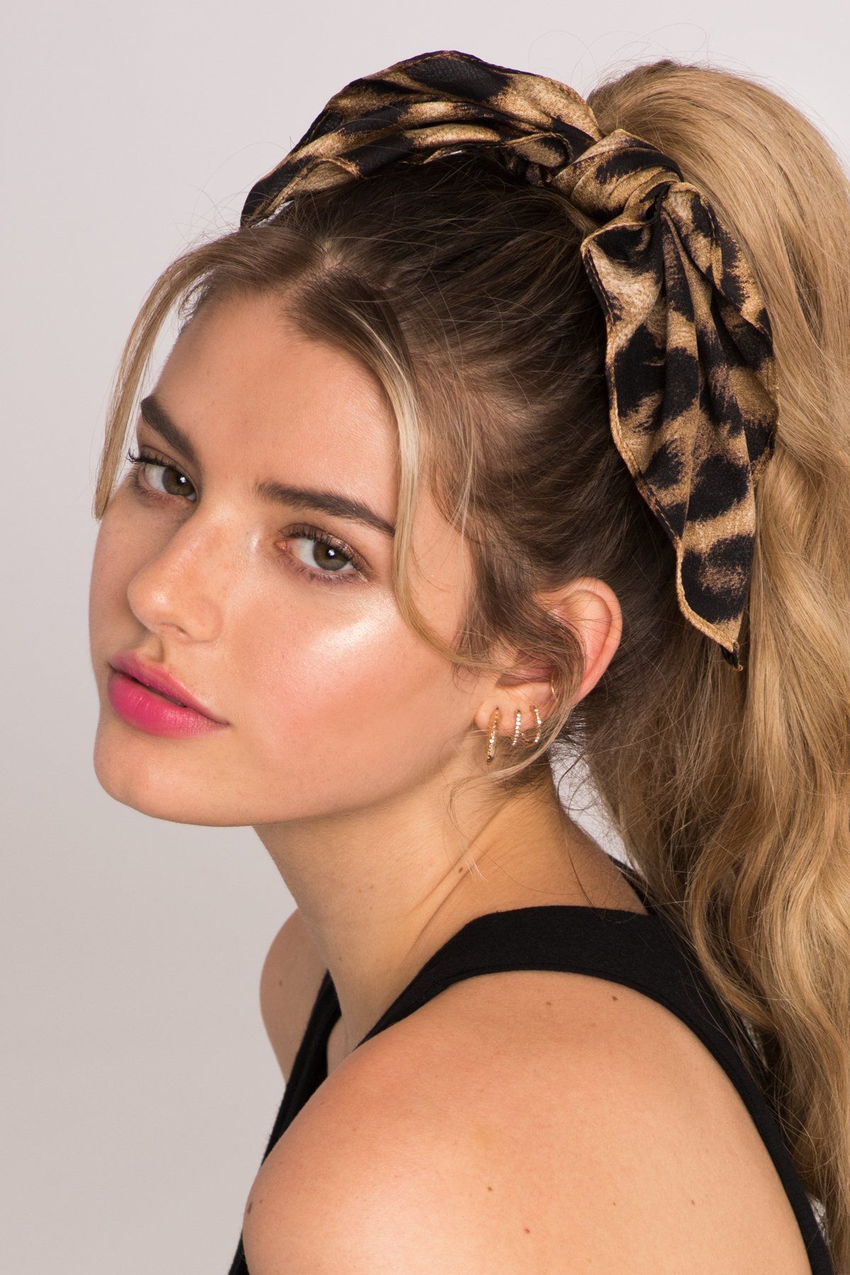 Leopard Bow Scrunchie and Hair Super Scrunchie Set Hair Accessorie Soho Style