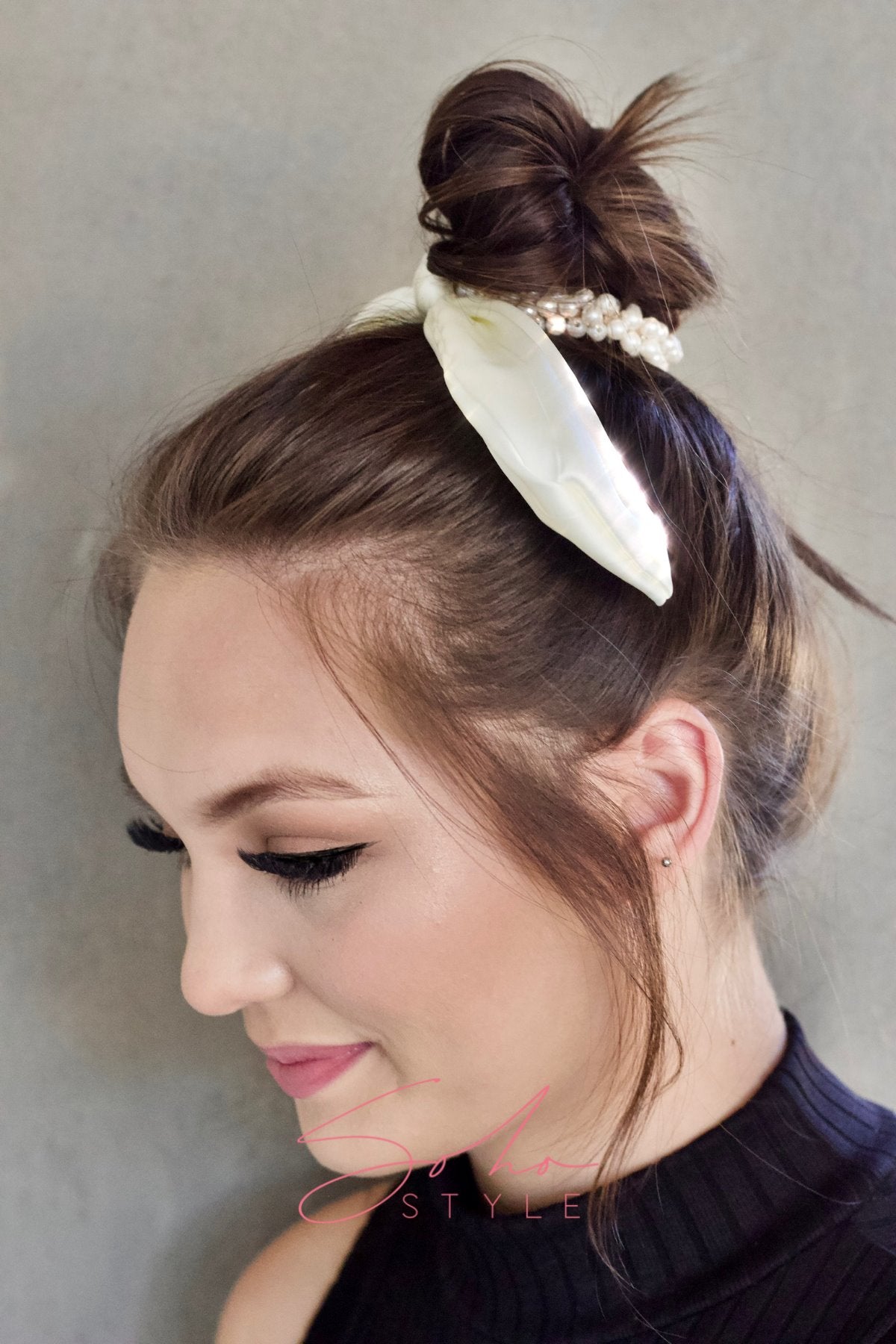 AC3326 Ponytail Holder Sale