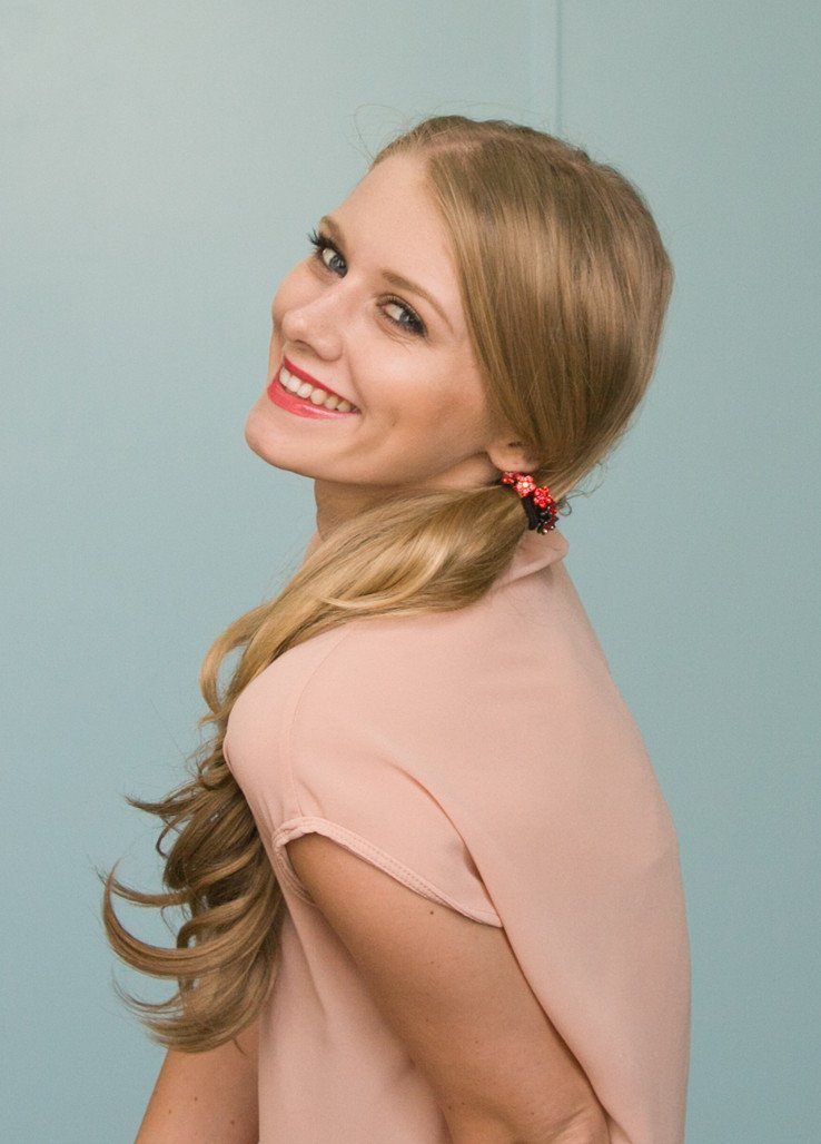 Dainty Crystal Flower Ponytail Holder Ponytail Holder Soho Style